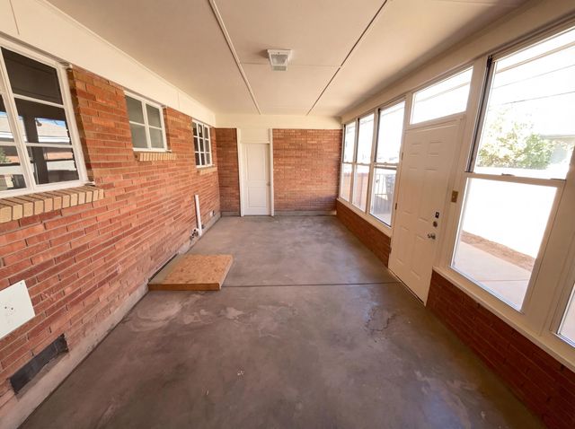 628 Florida Street SE, Albuquerque, NM 87108