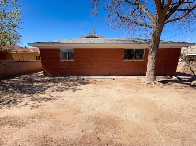 628 Florida Street SE, Albuquerque, NM 87108
