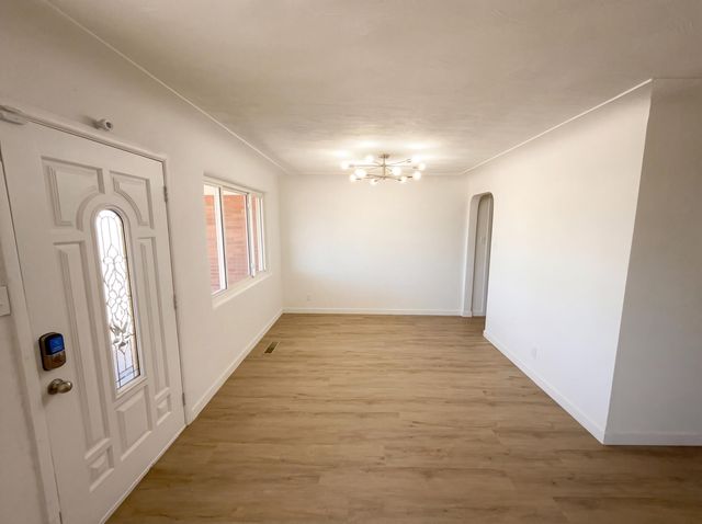 628 Florida Street SE, Albuquerque, NM 87108