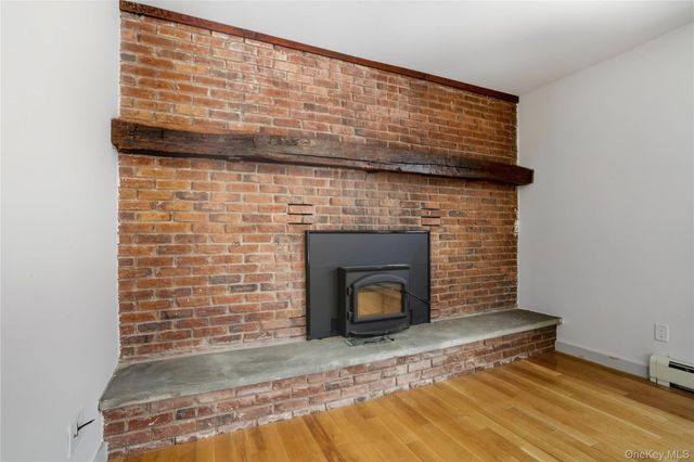 1091 Albany Post Road, Gardiner, NY 12525