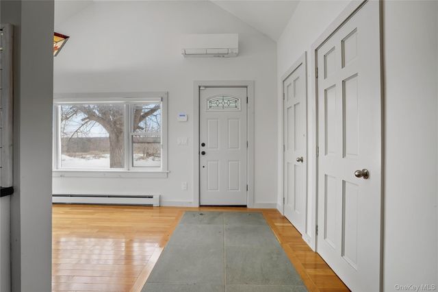 1091 Albany Post Road, Gardiner, NY 12525