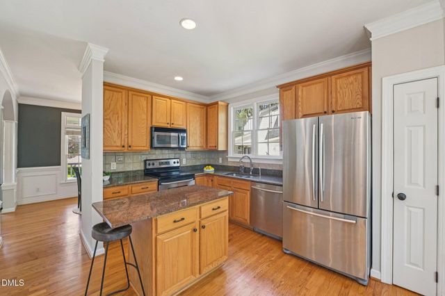 107 Maple Crest Court, Apex, NC 27502