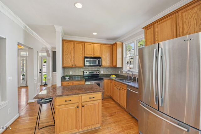 107 Maple Crest Court, Apex, NC 27502