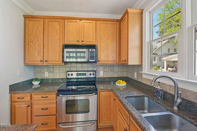 107 Maple Crest Court, Apex, NC 27502