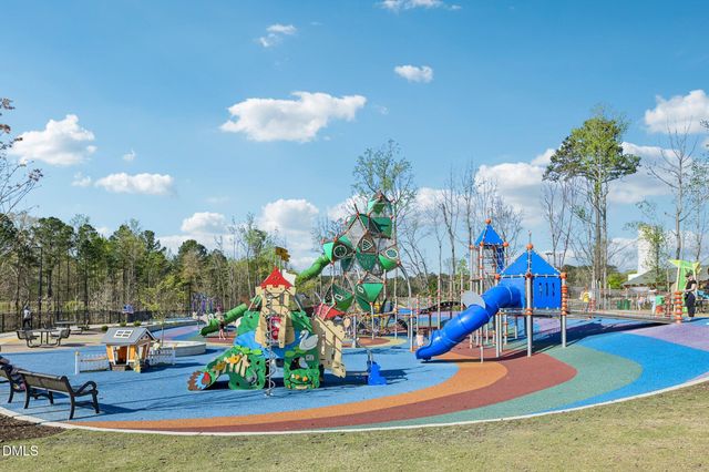 107 Maple Crest Court, Apex, NC 27502