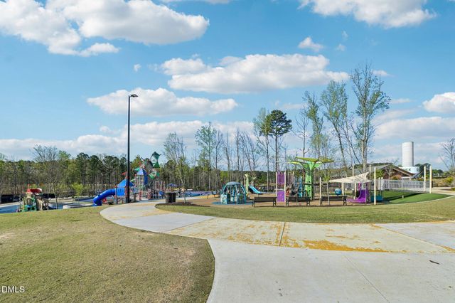 107 Maple Crest Court, Apex, NC 27502