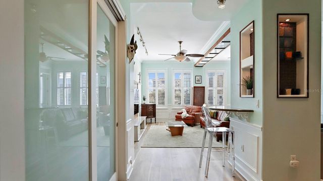 405 CENTRAL AVENUE 200, St Petersburg, FL 33701