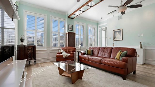 405 CENTRAL AVENUE 200, St Petersburg, FL 33701