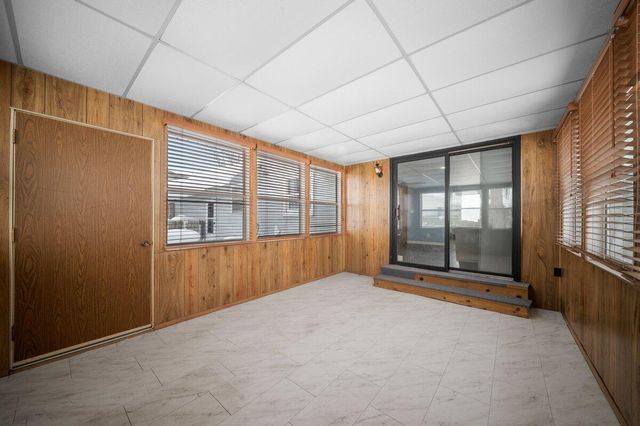 4154 Sand Creek Drive NW, Grand Rapids, MI 49544