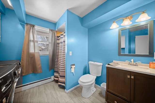 4154 Sand Creek Drive NW, Grand Rapids, MI 49544