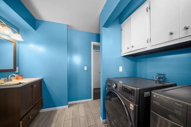 4154 Sand Creek Drive NW, Grand Rapids, MI 49544