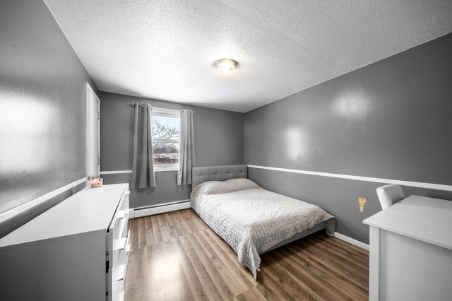 4154 Sand Creek Drive NW, Grand Rapids, MI 49544