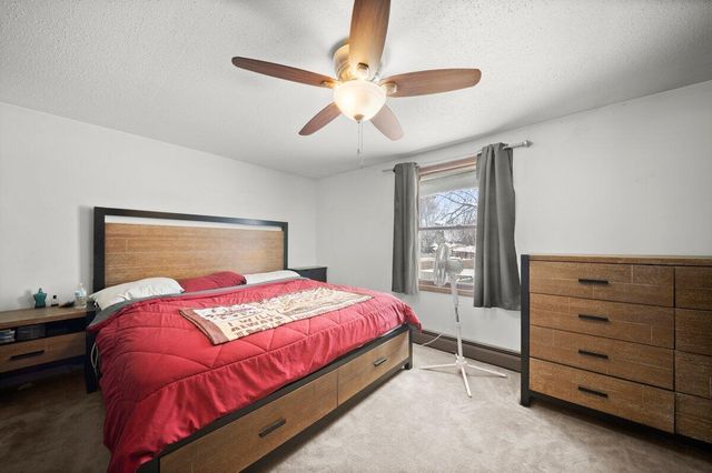 4154 Sand Creek Drive NW, Grand Rapids, MI 49544