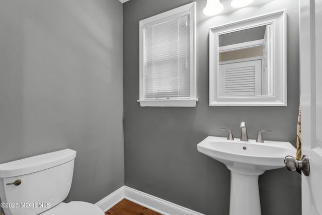 16 Vassar Place, Morganville, NJ 07751