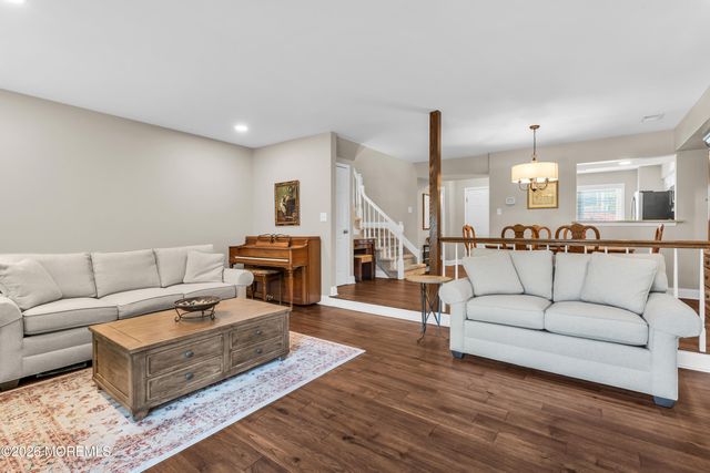 16 Vassar Place, Morganville, NJ 07751