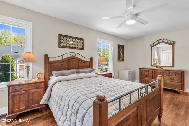 16 Vassar Place, Morganville, NJ 07751