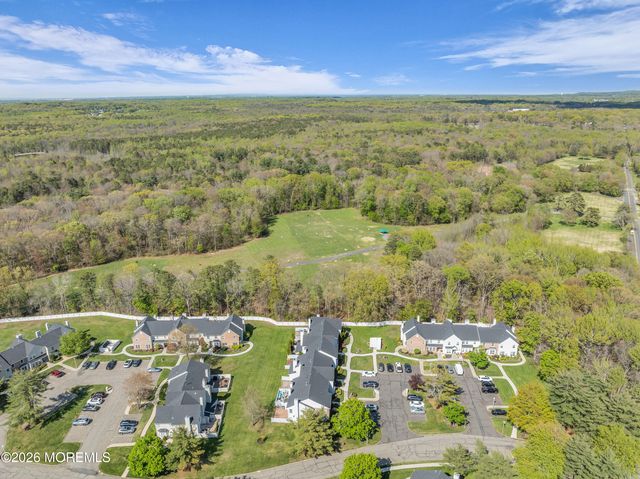 16 Vassar Place, Morganville, NJ 07751