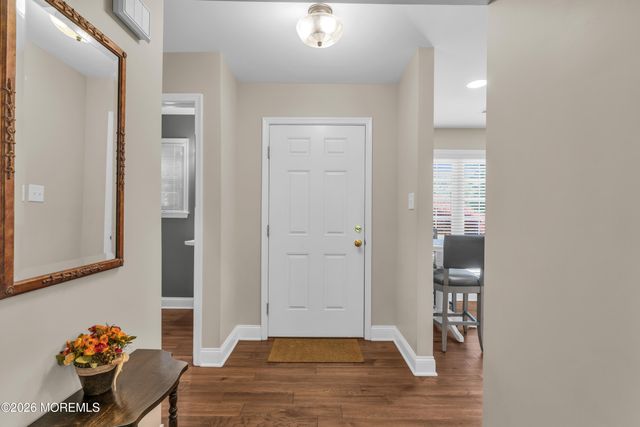 16 Vassar Place, Morganville, NJ 07751