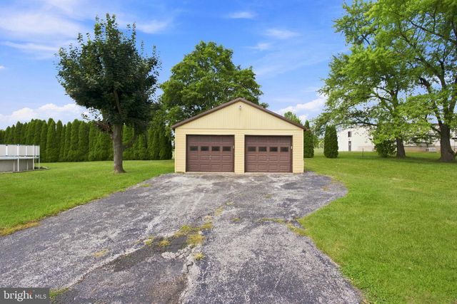 1360 BIGLERVILLE RD, Gettysburg, PA 17325