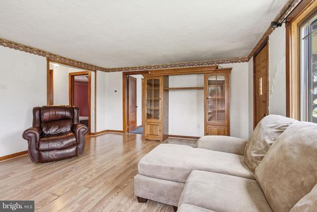 1360 BIGLERVILLE RD, Gettysburg, PA 17325