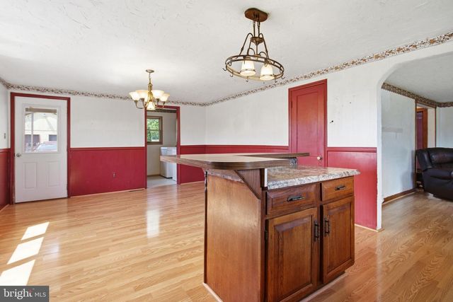 1360 BIGLERVILLE RD, Gettysburg, PA 17325