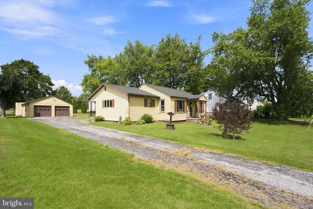 1360 BIGLERVILLE RD, Gettysburg, PA 17325