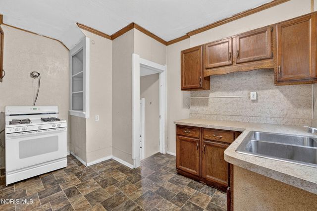 3720 Willys Parkway, Toledo, OH 43612