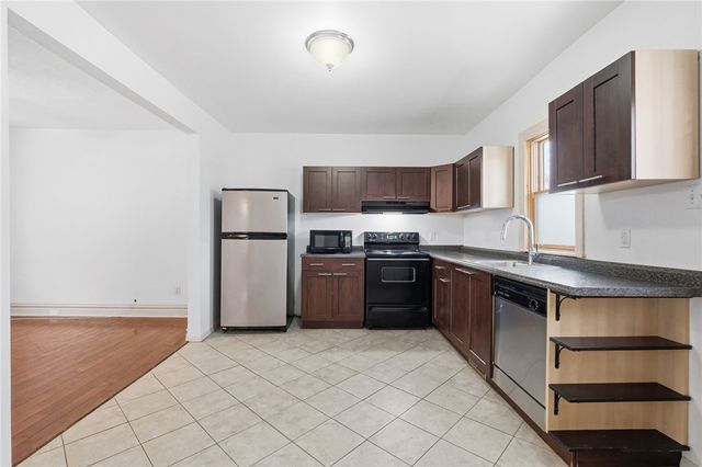 112 DeWitt St, Mt Washington, PA 15211