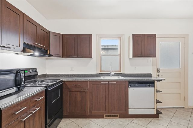 112 DeWitt St, Mt Washington, PA 15211