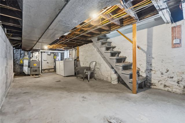 112 DeWitt St, Mt Washington, PA 15211