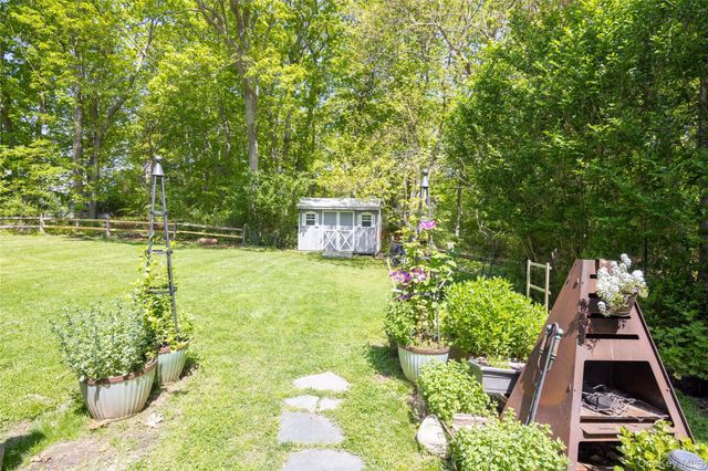 16 Bowditch Road, Shelter Island, NY 11964