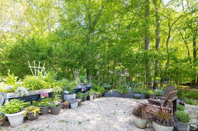 16 Bowditch Road, Shelter Island, NY 11964