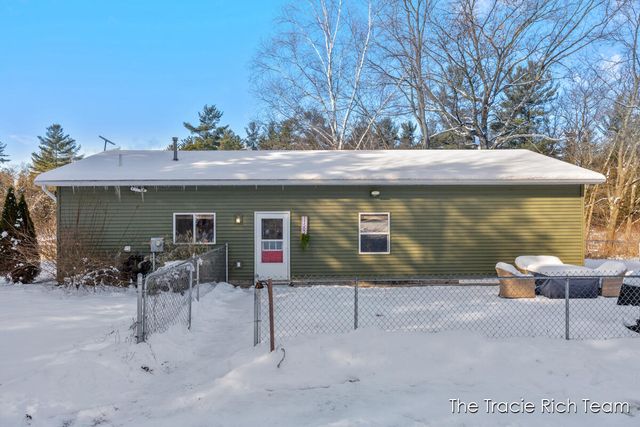 11582 Riehl Way, Greenville, MI 48838