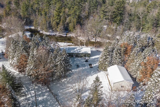 11582 Riehl Way, Greenville, MI 48838