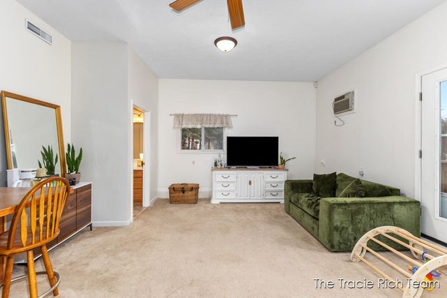 11582 Riehl Way, Greenville, MI 48838