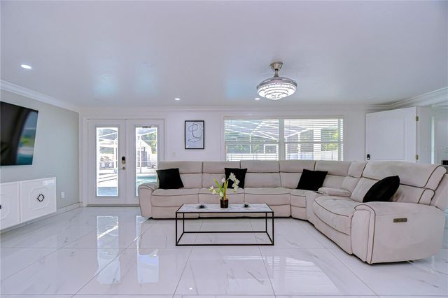 3314 W KIRBY STREET, Tampa, FL 33614