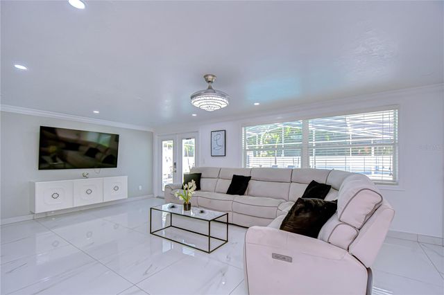 3314 W KIRBY STREET, Tampa, FL 33614