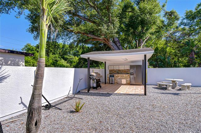 3314 W KIRBY STREET, Tampa, FL 33614