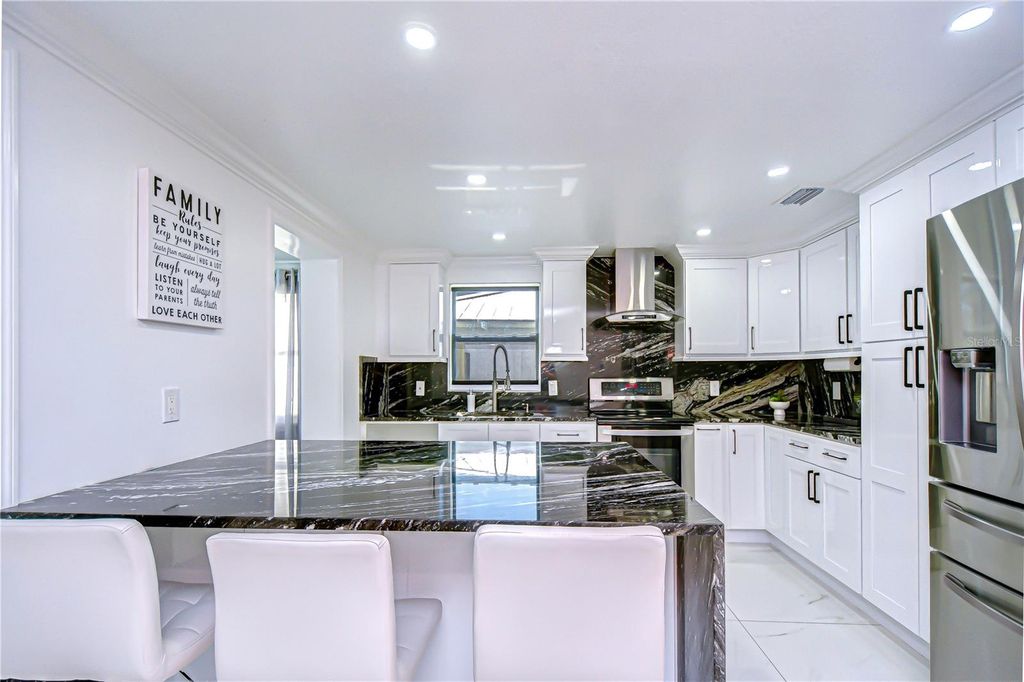 Image 12 of property listing at 3314 W KIRBY STREET, Tampa, FL 33614
