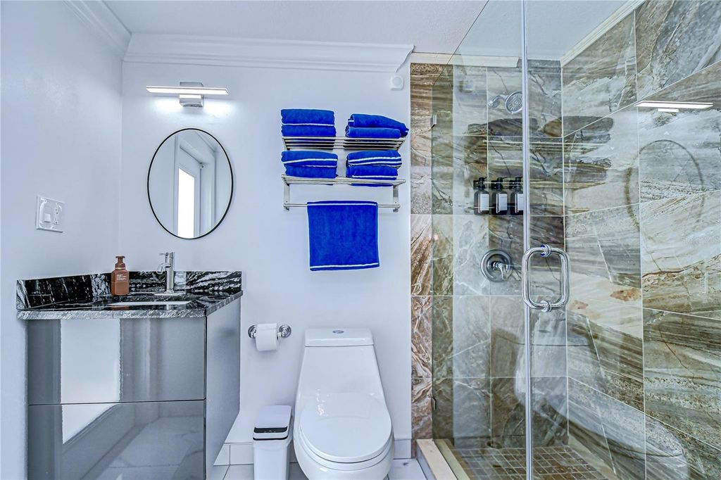 Image 20 of property listing at 3314 W KIRBY STREET, Tampa, FL 33614
