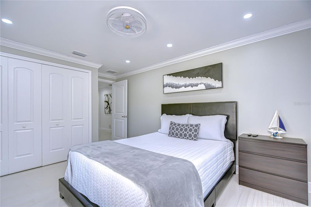 Image 29 of property listing at 3314 W KIRBY STREET, Tampa, FL 33614
