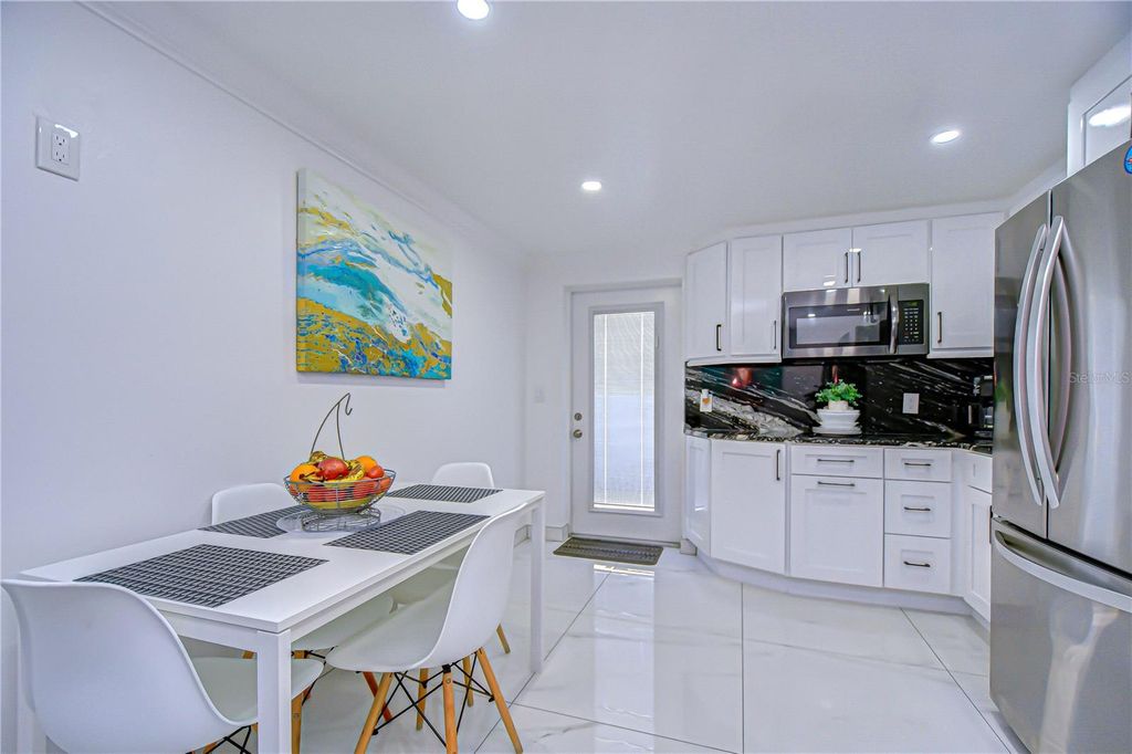 Image 44 of property listing at 3314 W KIRBY STREET, Tampa, FL 33614