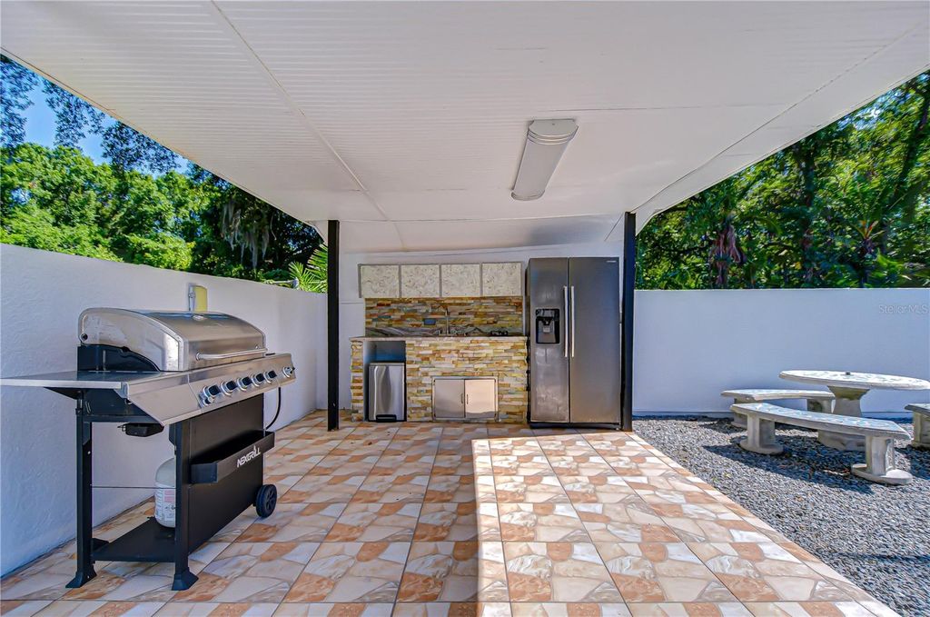 Image 68 of property listing at 3314 W KIRBY STREET, Tampa, FL 33614