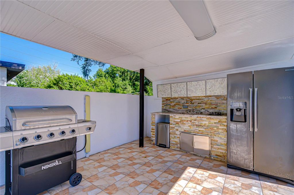 Image 69 of property listing at 3314 W KIRBY STREET, Tampa, FL 33614