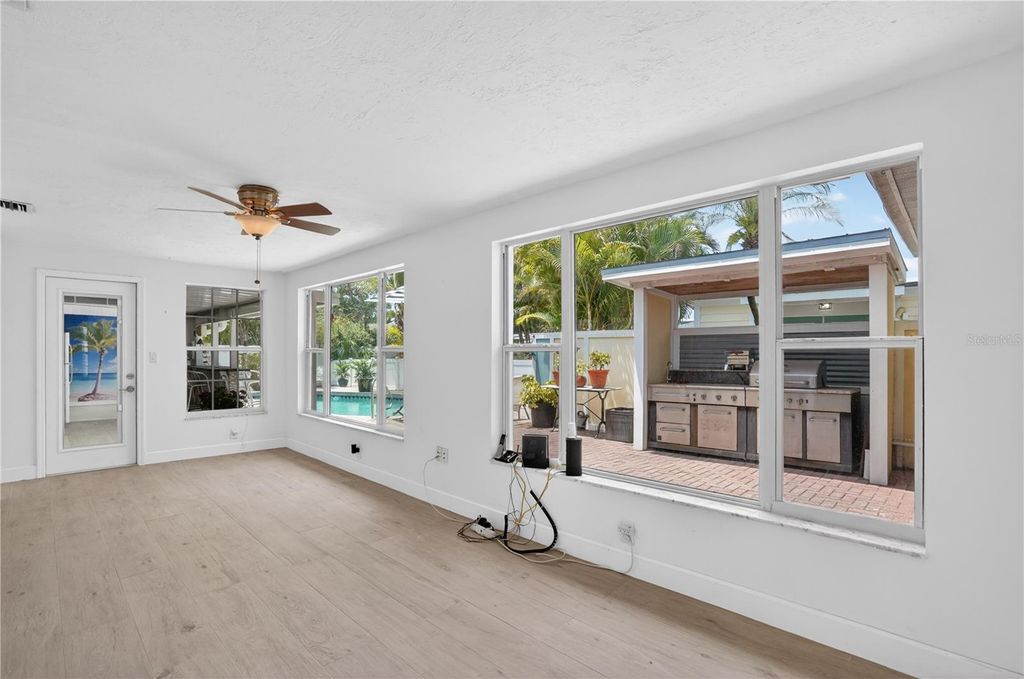 Image 12 of property listing at 2403 VERMONT AVENUE E, Bradenton, FL 34208