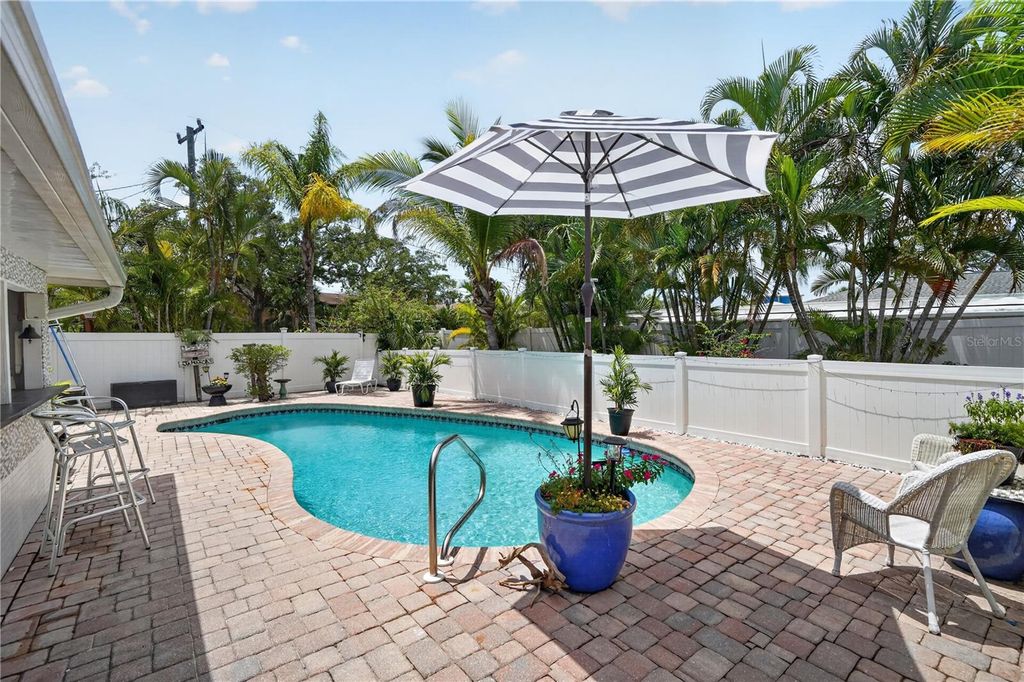 Image 24 of property listing at 2403 VERMONT AVENUE E, Bradenton, FL 34208