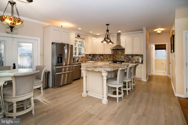 6 GOOSE NECK LN, Sicklerville, NJ 08081