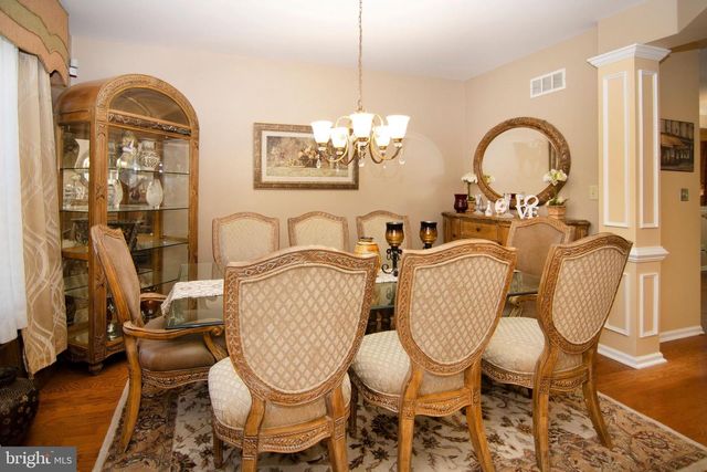 6 GOOSE NECK LN, Sicklerville, NJ 08081