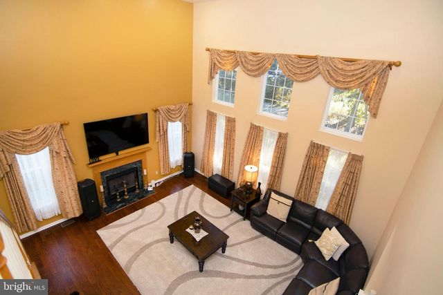 6 GOOSE NECK LN, Sicklerville, NJ 08081
