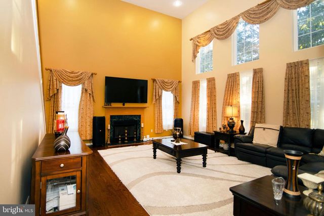 6 GOOSE NECK LN, Sicklerville, NJ 08081